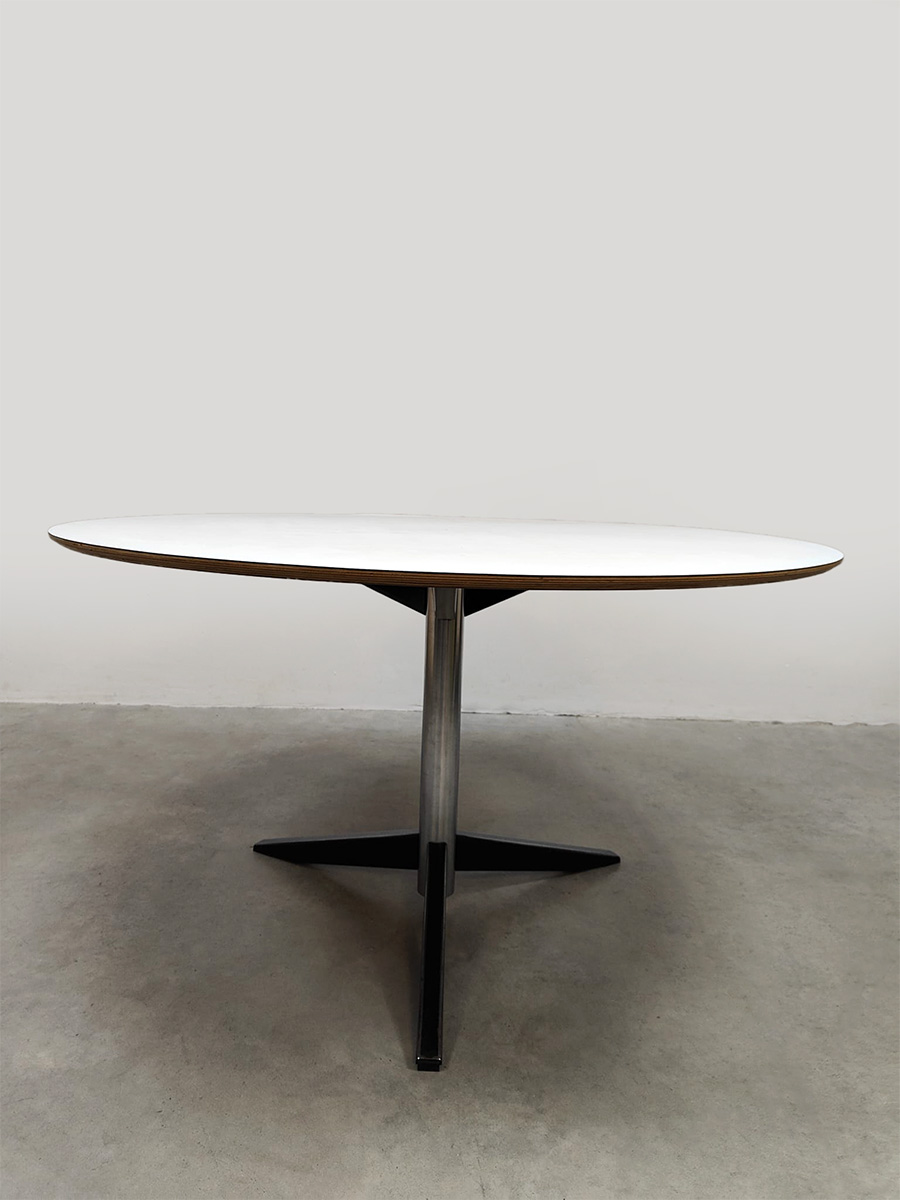 Vintage Dutch design Spectrum round dining table eetkamertafel