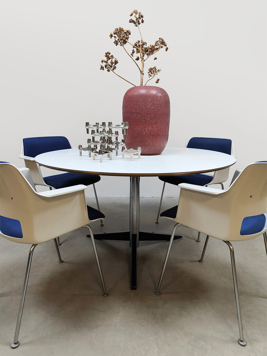 Dutch interior design dining set eetkamerset Andre Cordemeyer Gispen Spectrum