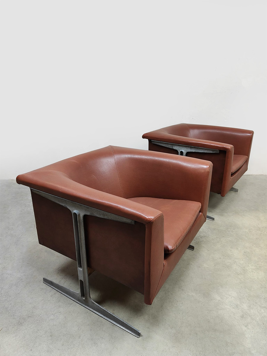 Vintage Dutch design lounge chairs '042' Geoffrey Harcourt Artifort