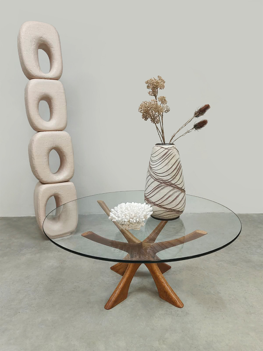 Midcentury furniture design 'T118' round coffee table ronde salontafel Illum Wikkelsø for Niels Eilersen