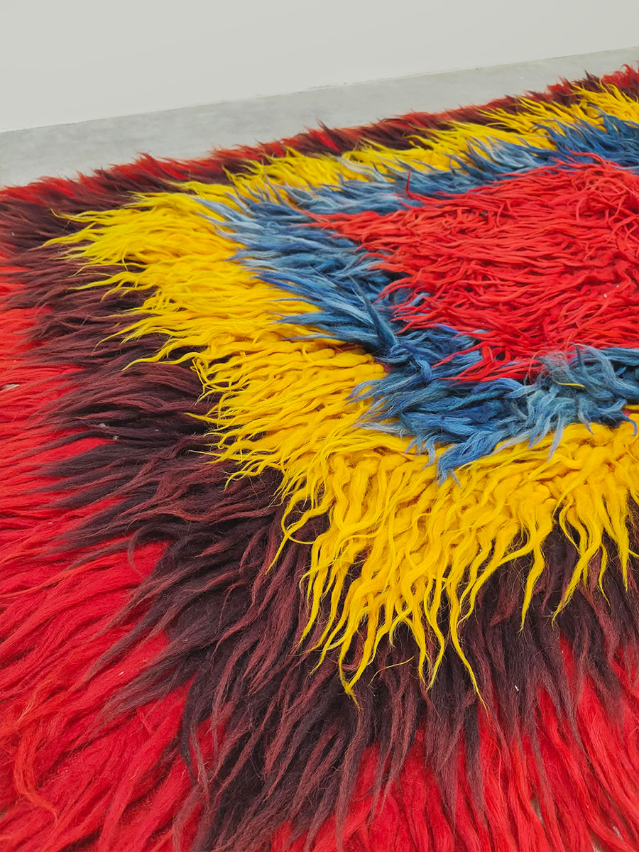 Midcentury interior Turkish Tulu rug carpet Turks tapijt vloerkleed ‘Geometric colours’