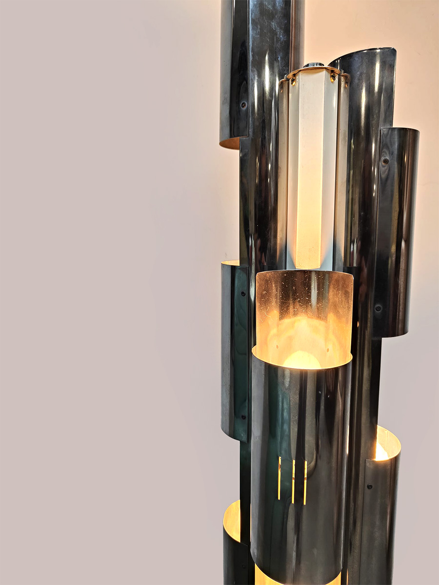 Italian vintage design chrome metal floorlamp Italiaanse chromen vloerlamp 1970 Italian vintage design chrome metal floorlamp Italiaanse chromen vloerlamp 1970