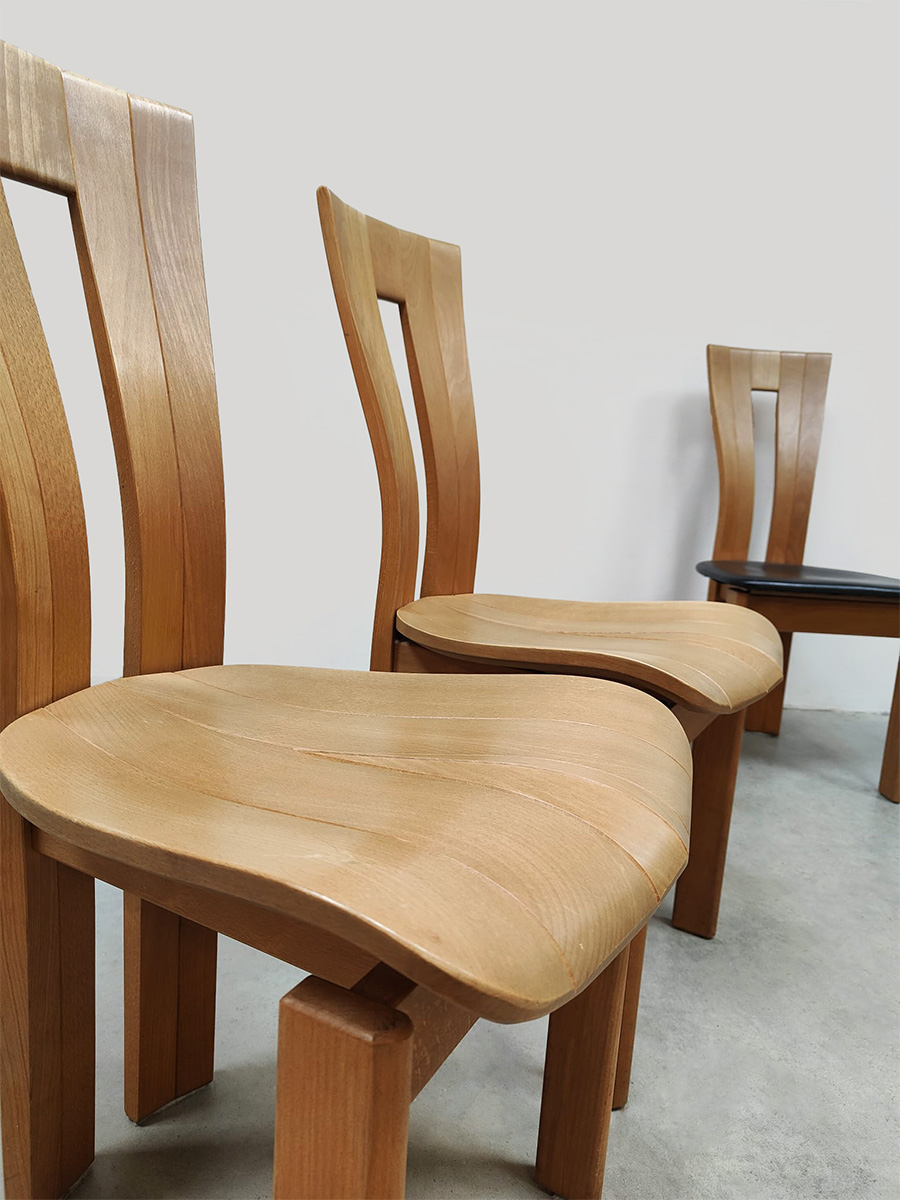 Vintage French design wooden dining chairs houten eetkamerstoelen 'Pierre Chapo style'